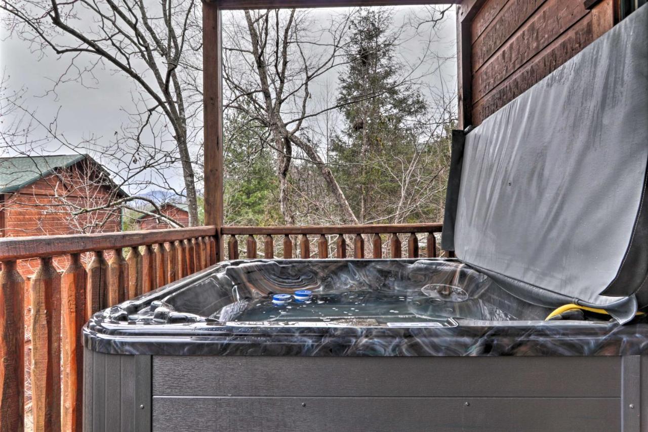 Cabin With Pool Access About 3 Mi To Downtown Gatlinburg Exterior foto