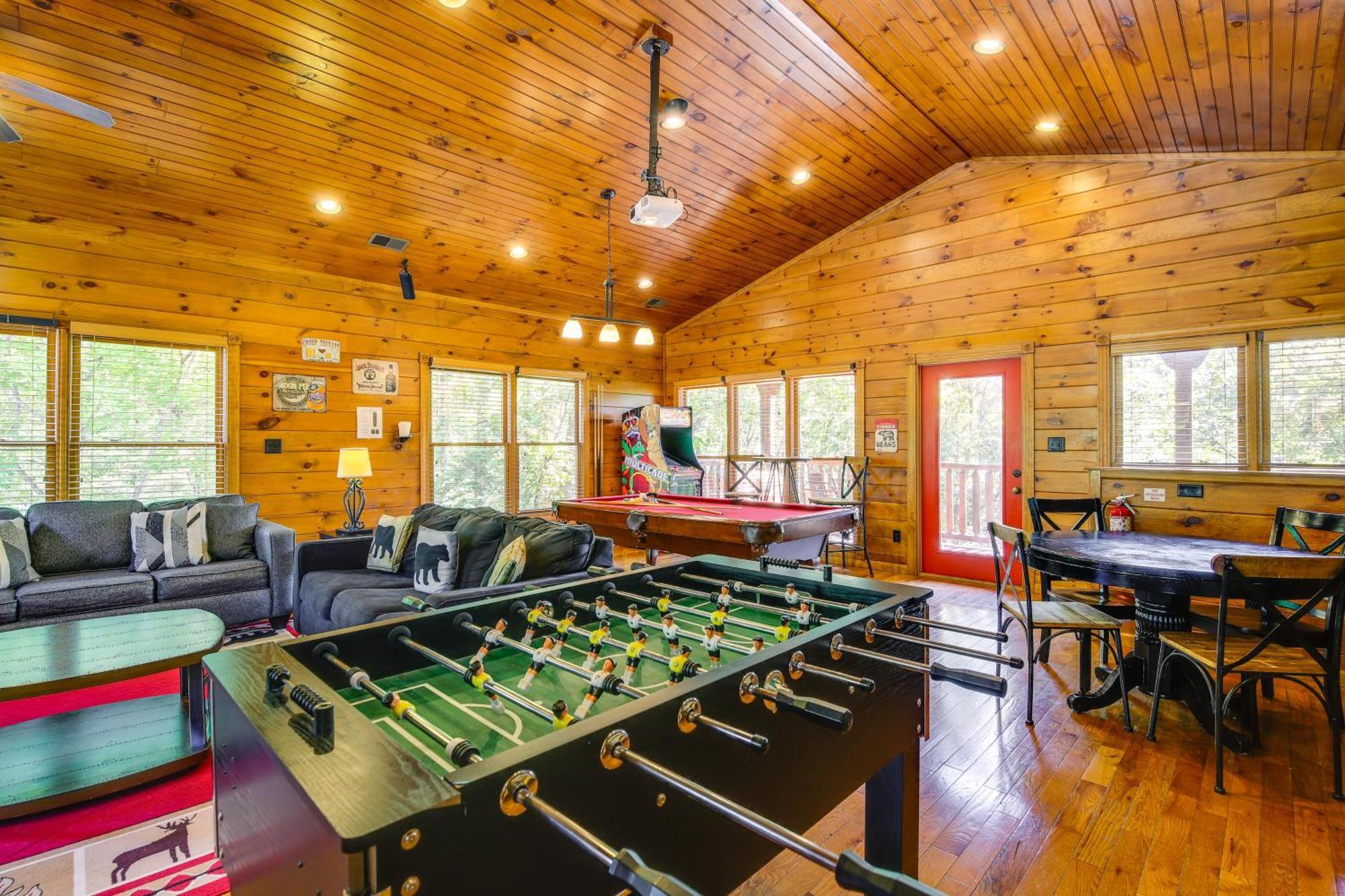 Cabin With Pool Access About 3 Mi To Downtown Gatlinburg Exterior foto