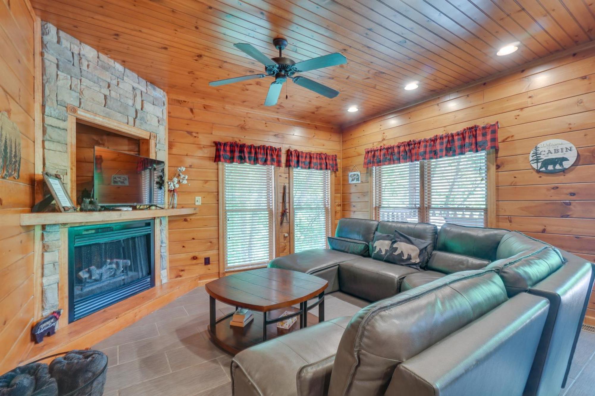 Cabin With Pool Access About 3 Mi To Downtown Gatlinburg Exterior foto