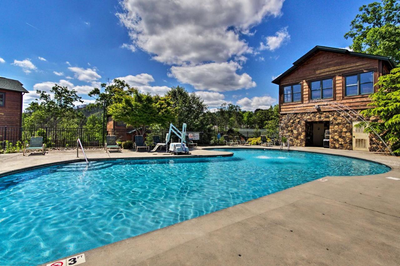 Cabin With Pool Access About 3 Mi To Downtown Gatlinburg Exterior foto