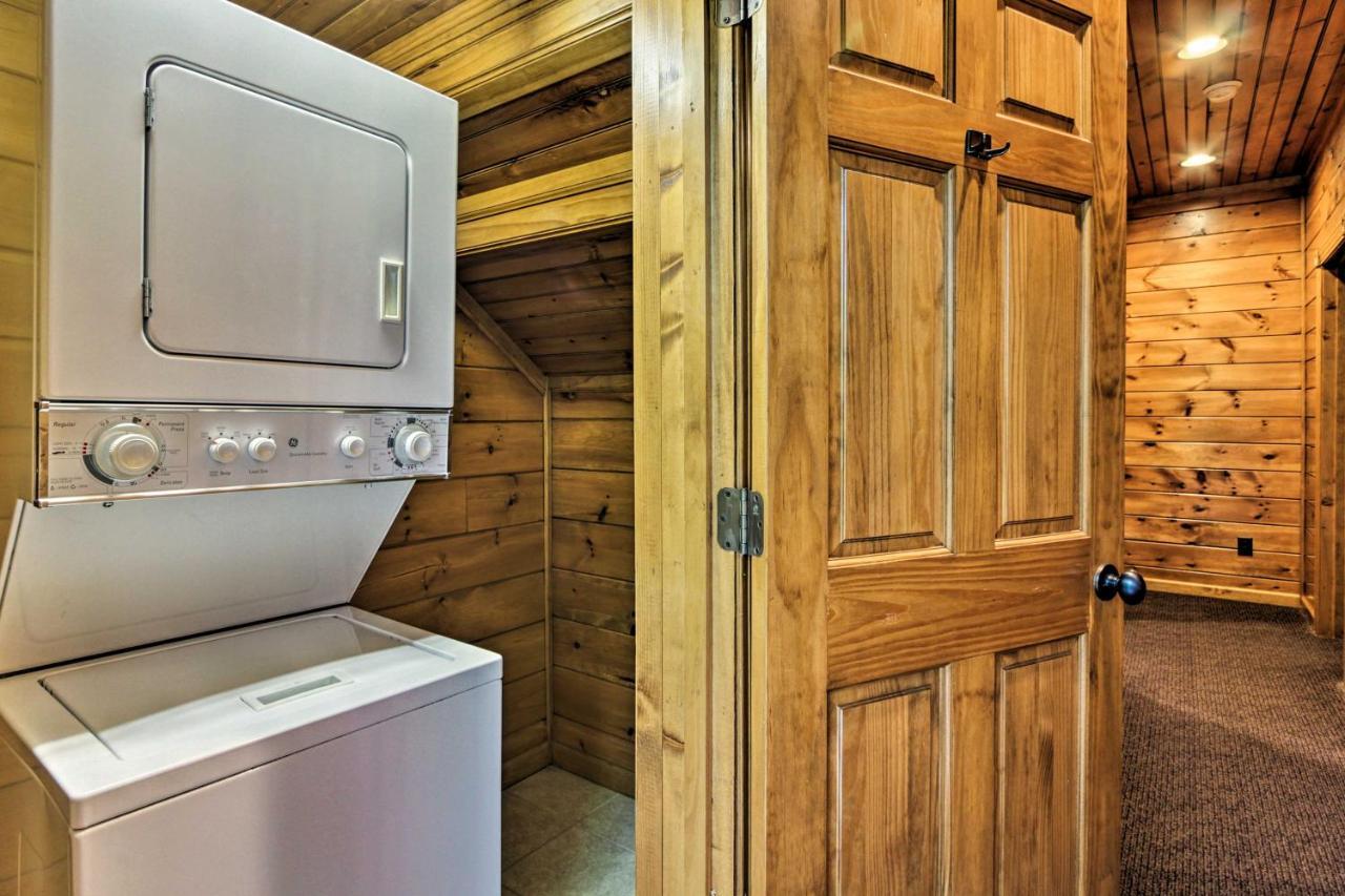 Cabin With Pool Access About 3 Mi To Downtown Gatlinburg Exterior foto