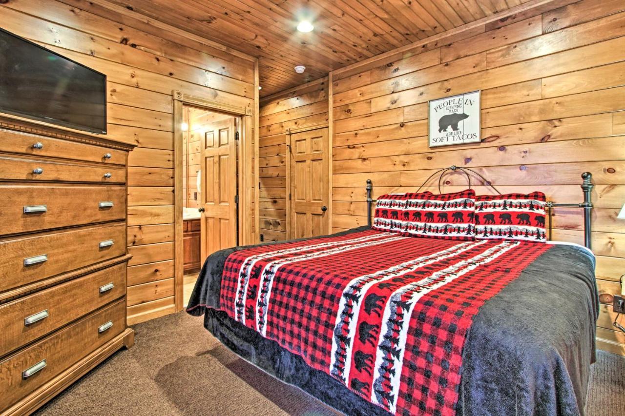 Cabin With Pool Access About 3 Mi To Downtown Gatlinburg Exterior foto