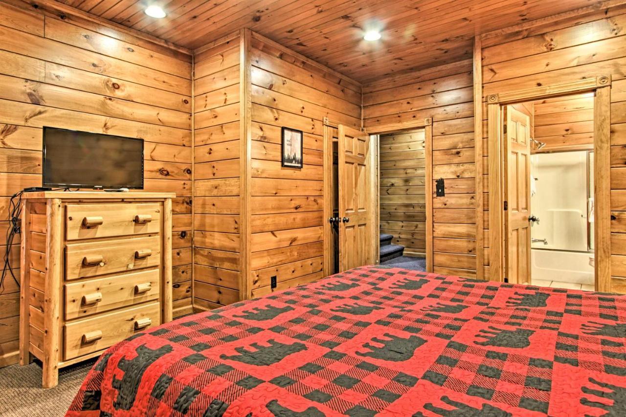 Cabin With Pool Access About 3 Mi To Downtown Gatlinburg Exterior foto