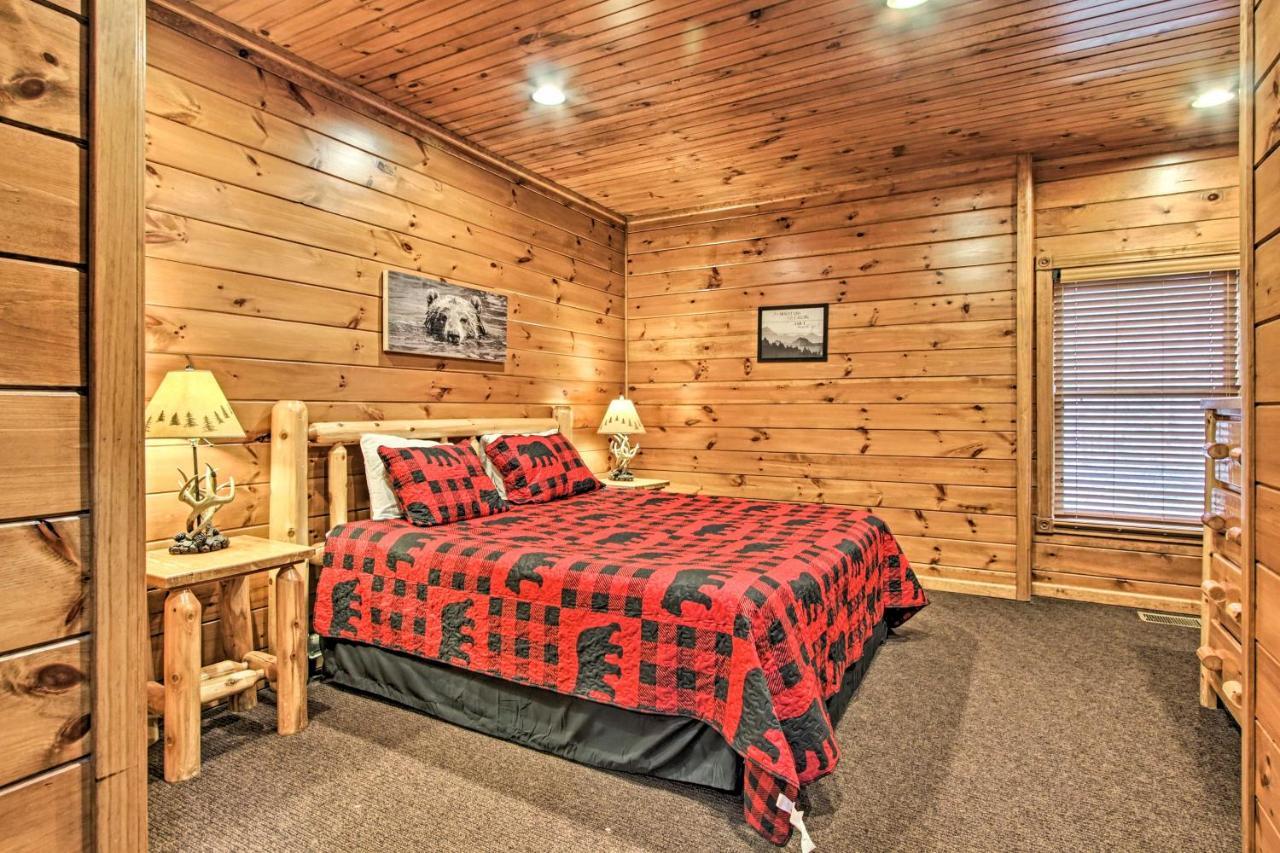 Cabin With Pool Access About 3 Mi To Downtown Gatlinburg Exterior foto
